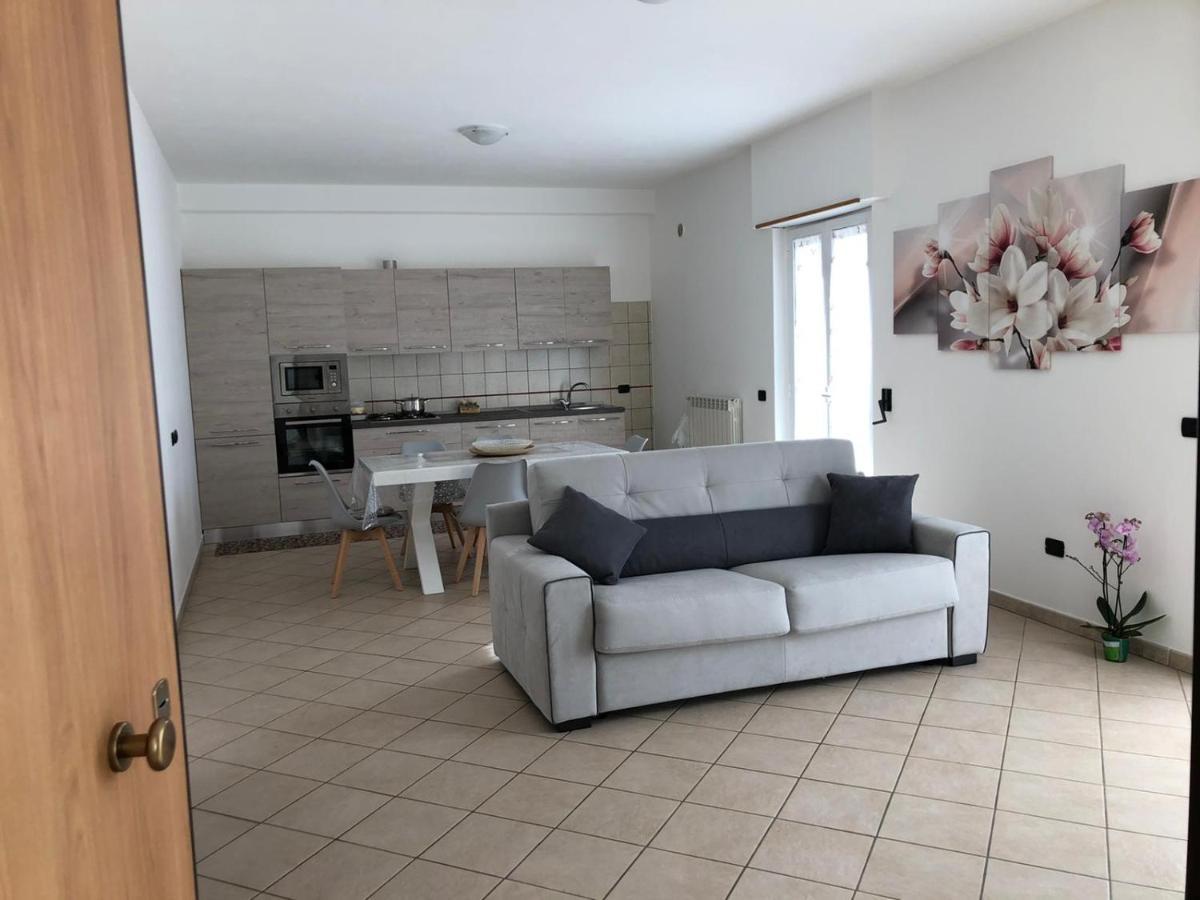 Luxury Affitti Brevi Lägenhet Marconia Exteriör bild