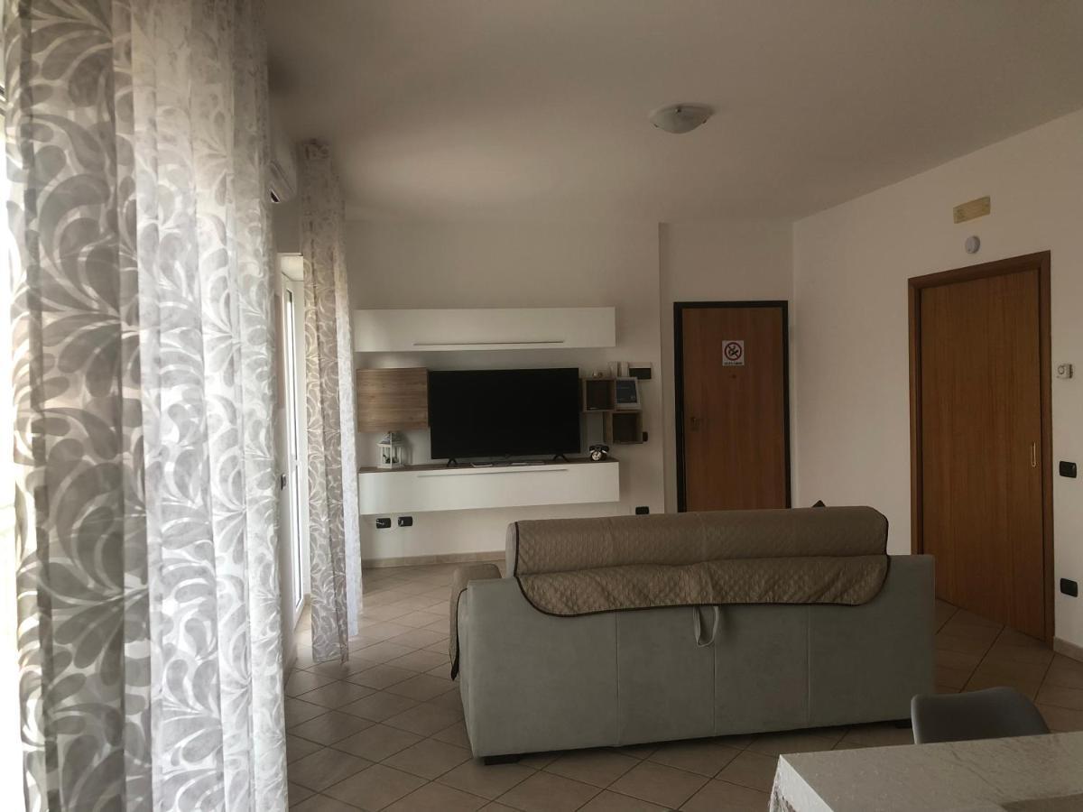 Luxury Affitti Brevi Lägenhet Marconia Exteriör bild